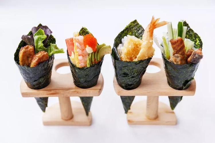 一点也不紫的海苔凭啥要叫紫菜?它们之间有什么关系?